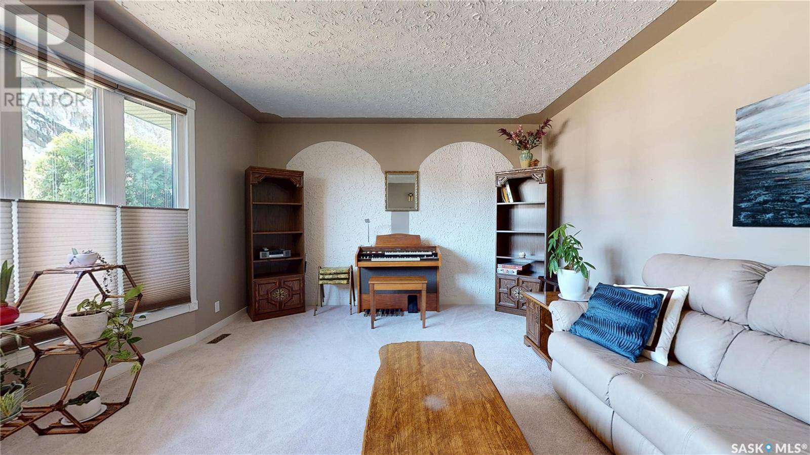 Regina, SK S4X1G7,126 Hawkes BAY