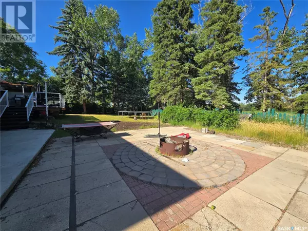 Stoughton, SK S0G4T0,327 Russell STREET