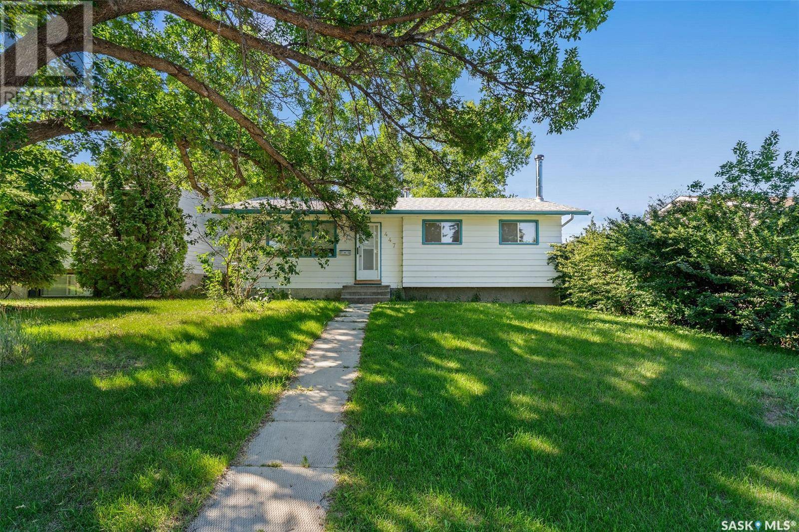 Prince Albert, SK S6V1Z5,447 30th STREET E