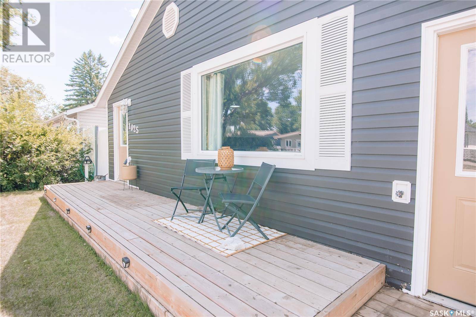 Moose Jaw, SK S6H2Z4,1025 Brown STREET