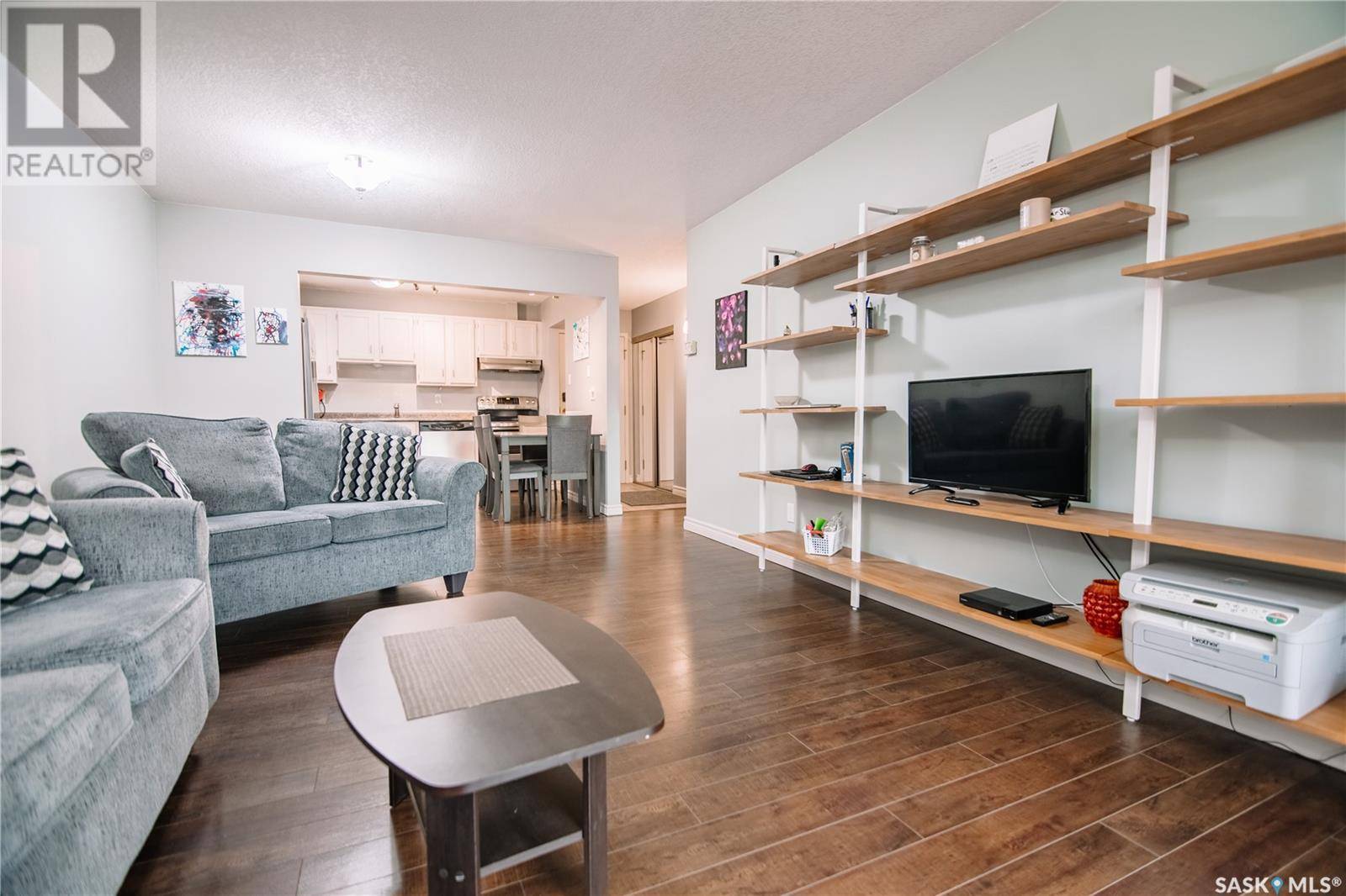 Regina, SK S4P2S1,304 2237 McIntyre STREET