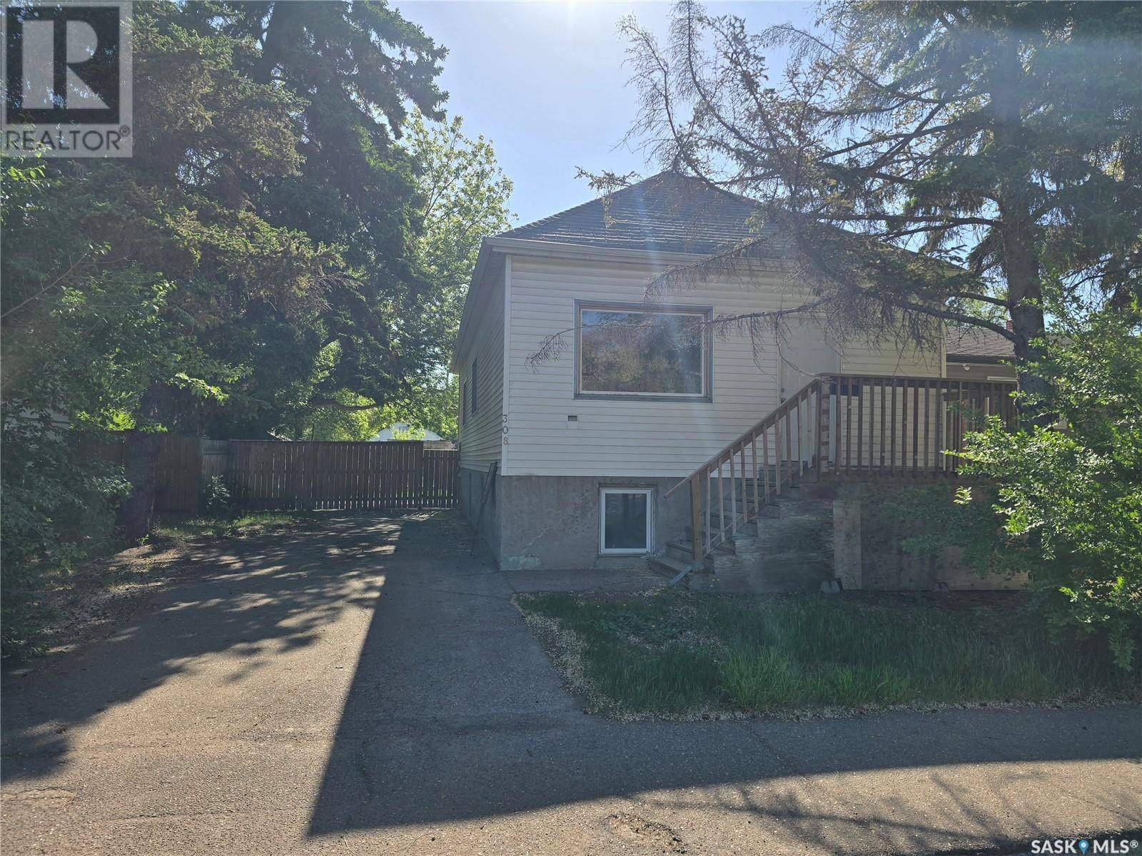 308 M AVENUE N, Saskatoon, SK S7L2S5