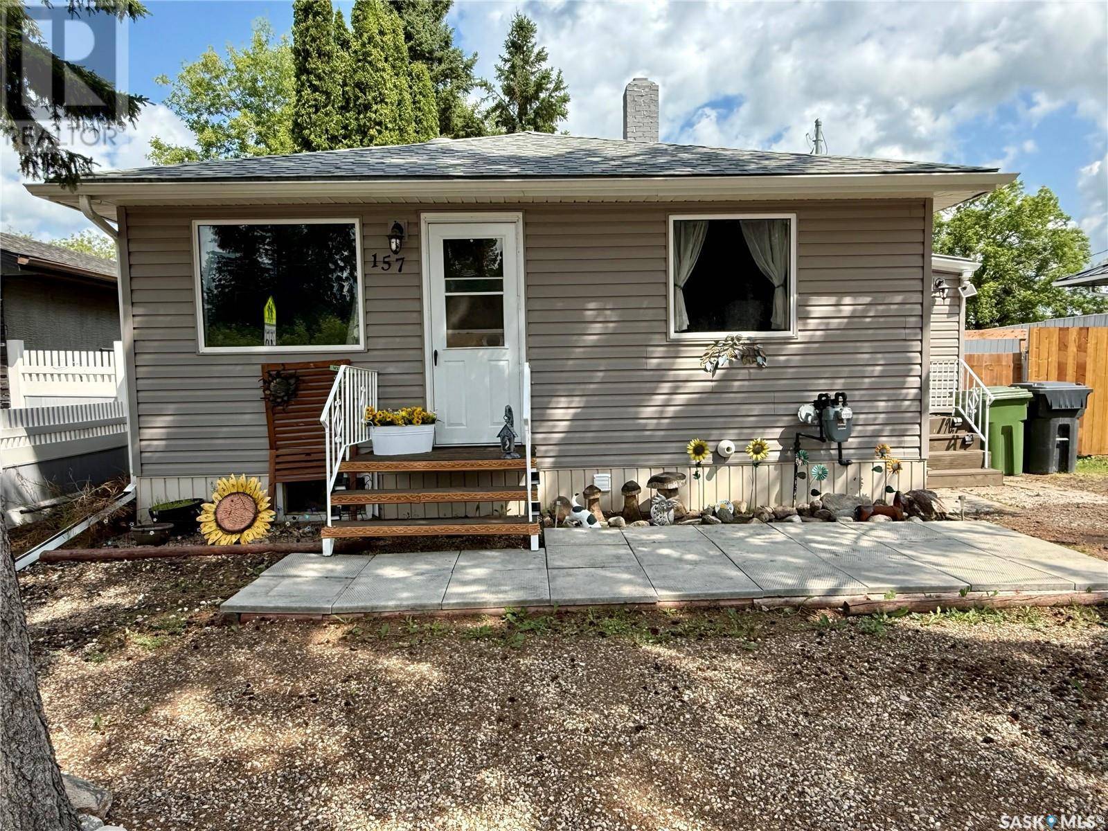 157 Dunlop STREET W, Yorkton, SK S3N0B7
