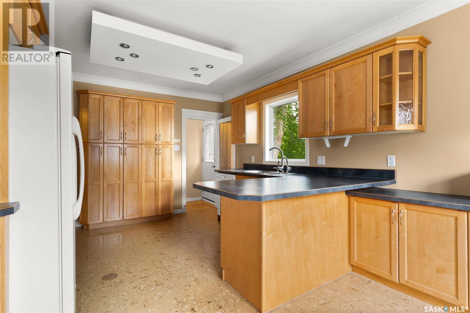 Regina, SK S4P2W2,2831 Quinn DRIVE