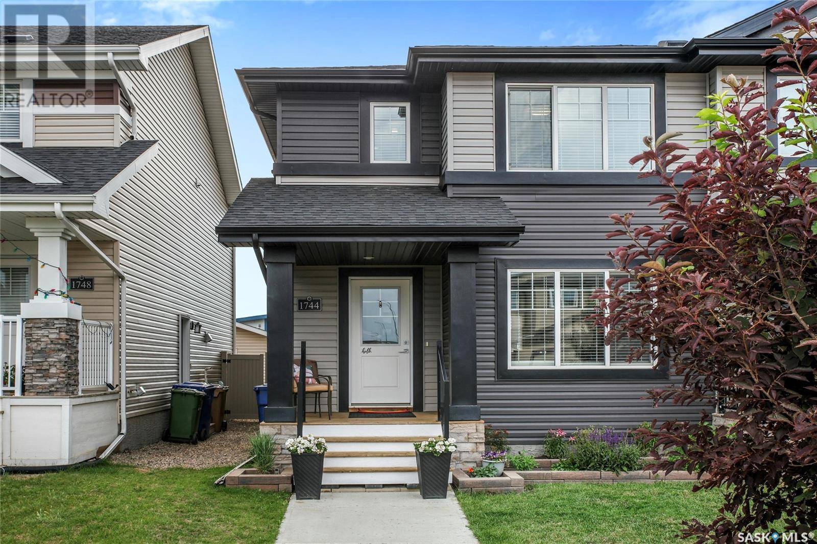 Regina, SK S4Y0G1,1744 Mustard STREET