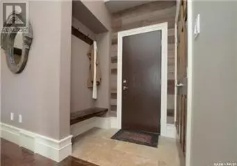 Moose Jaw, SK S6H2W8,936 Montgomery STREET