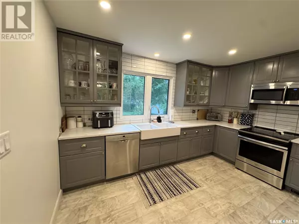 Regina, SK A4S4A9,41 Mcnab CRESCENT