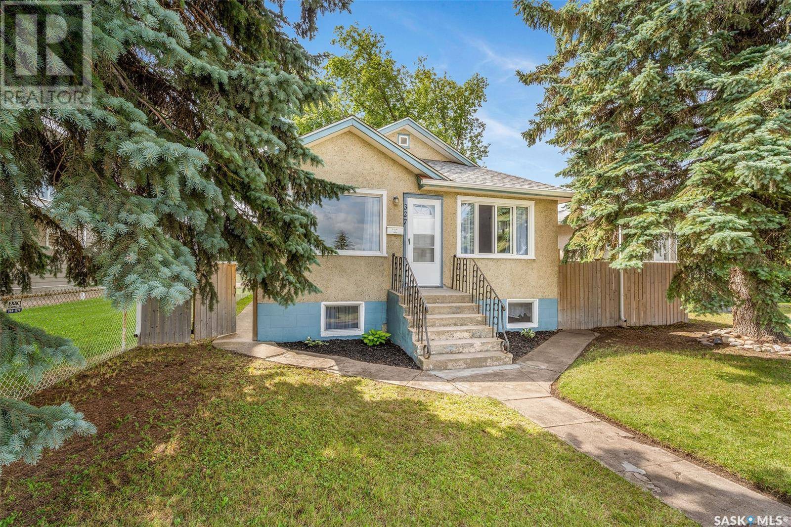 Prince Albert, SK S6V0A3,327 River STREET E