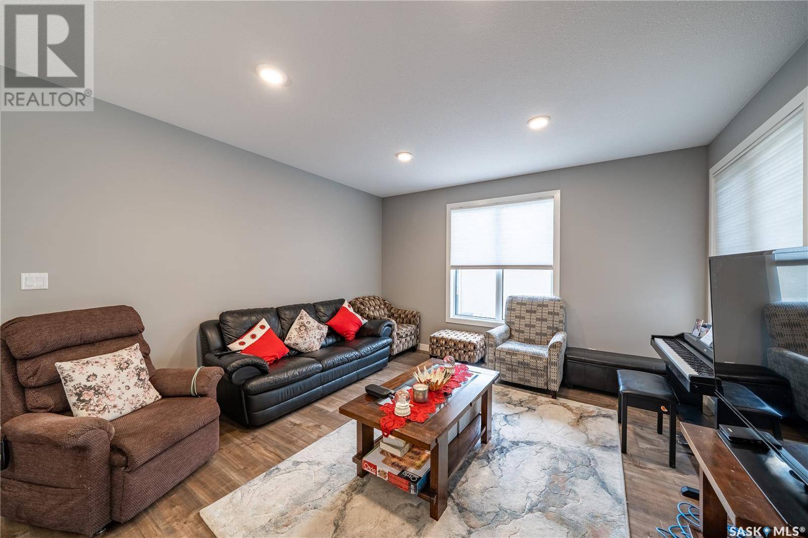Regina, SK S4S0A9,3545 Evans COURT