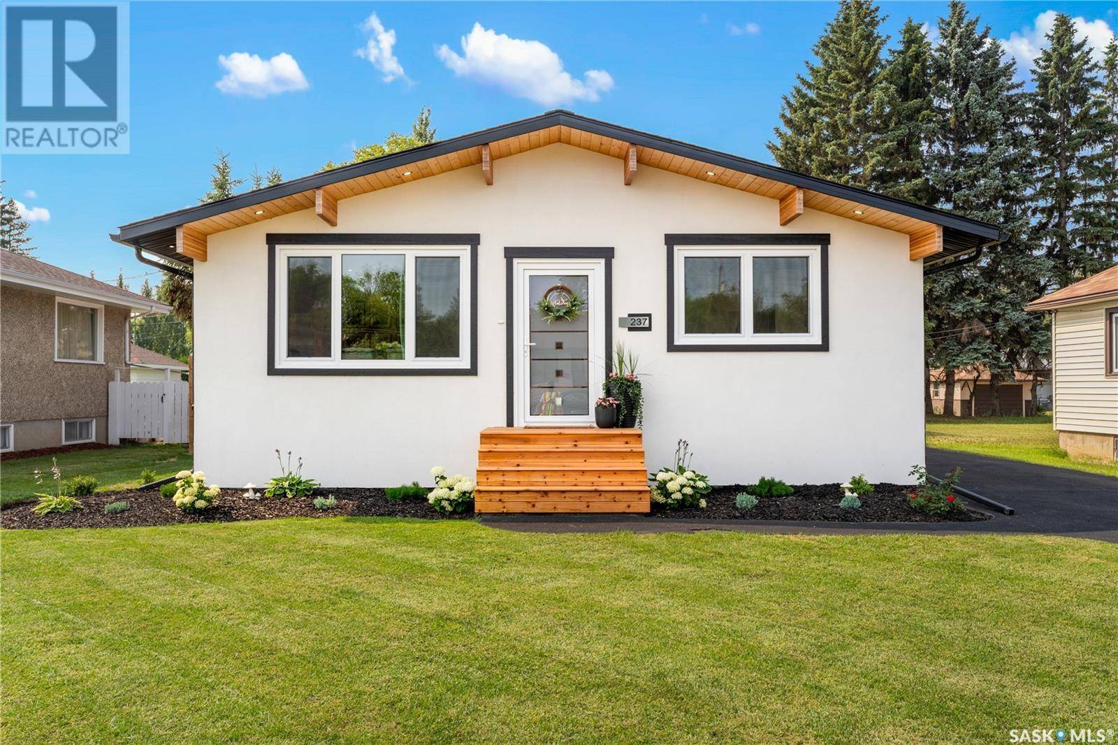 Prince Albert, SK S6V4M8,237 24th STREET W