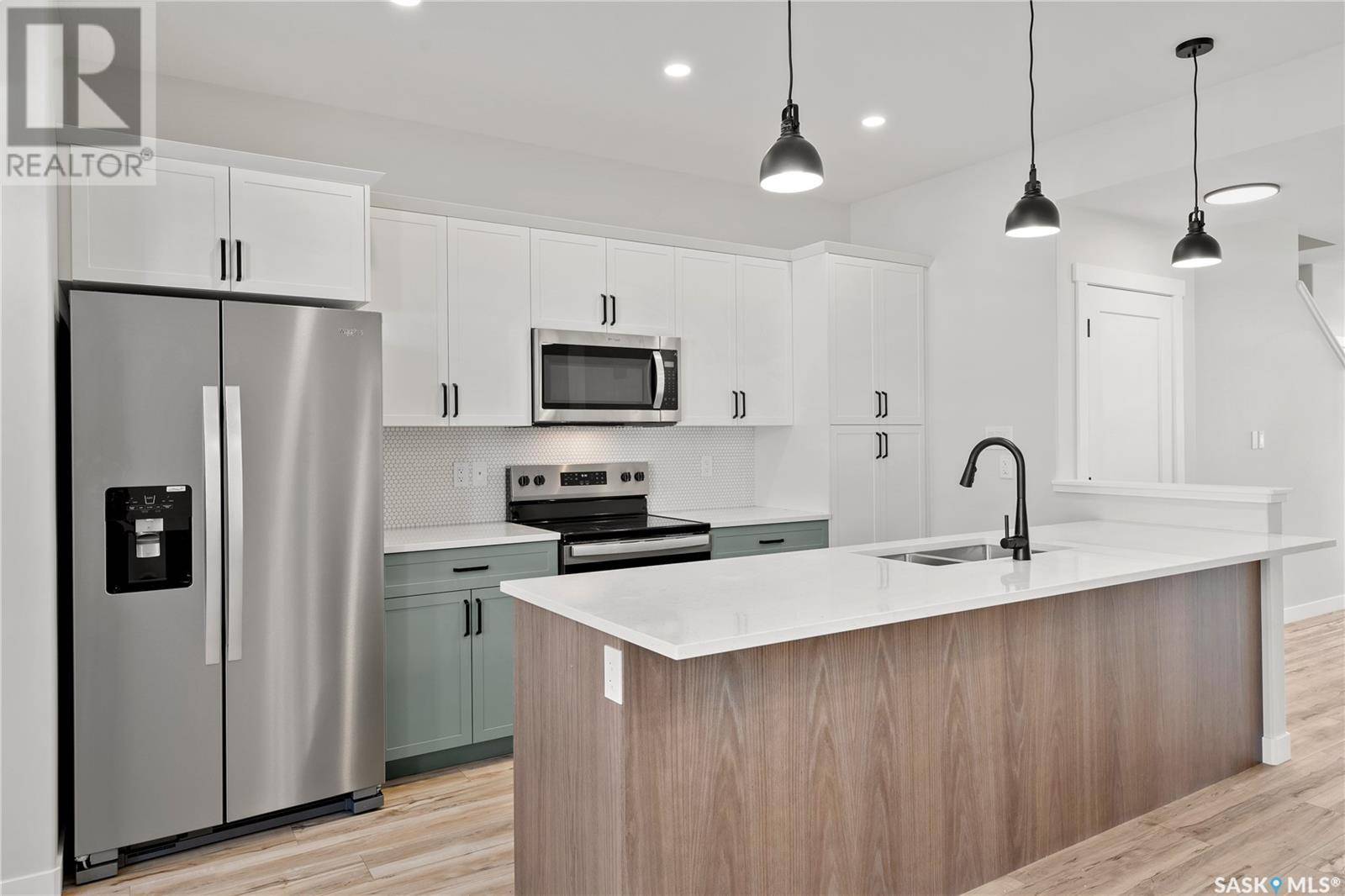 Regina, SK S4Y0G2,1741 West Market STREET