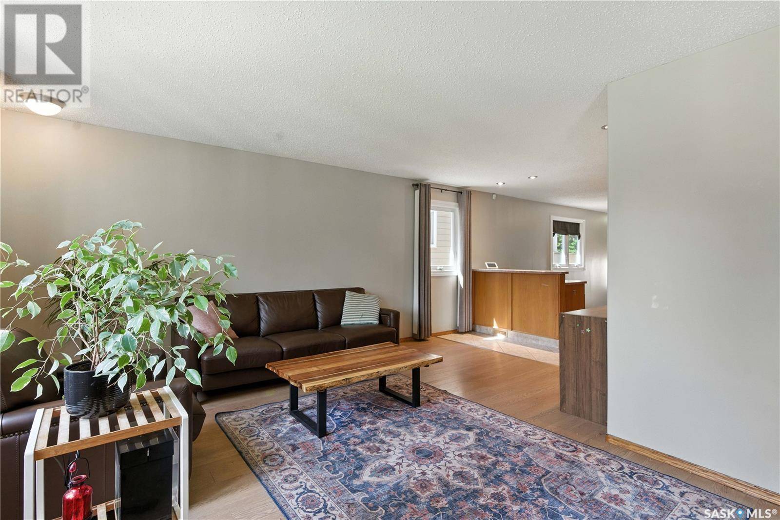 Regina, SK S4N3C6,2470 LINDSAY STREET