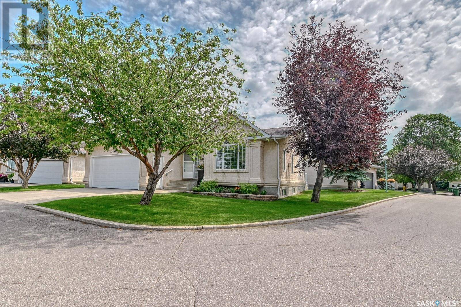 Regina, SK S4V2W5,3168 Renfrew CRESCENT E