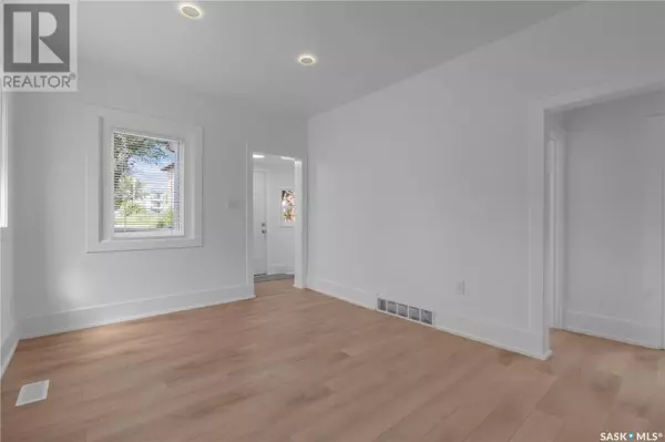 120 O AVENUE S, Saskatoon, SK S7M2R5