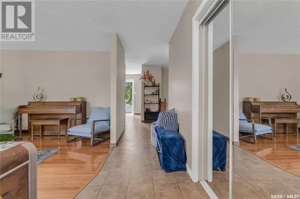 Saskatoon, SK S7J4Y3,502 Brightsand CRESCENT