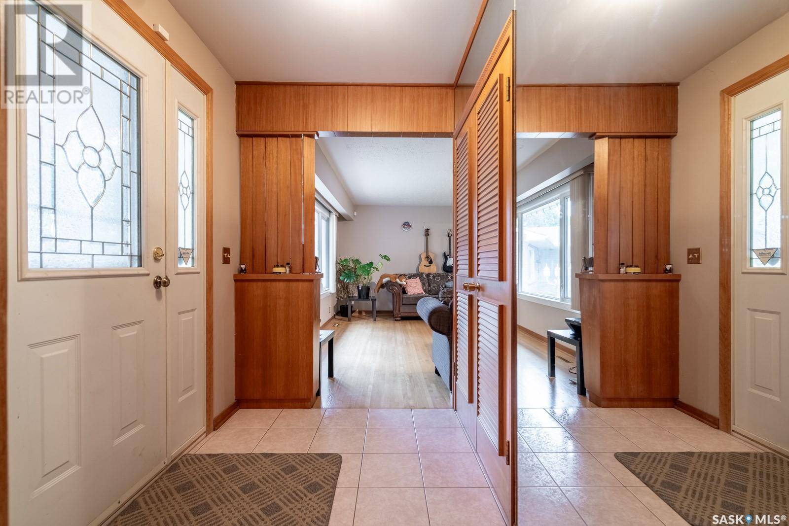 Regina, SK S4S3W1,20 Dunning CRESCENT