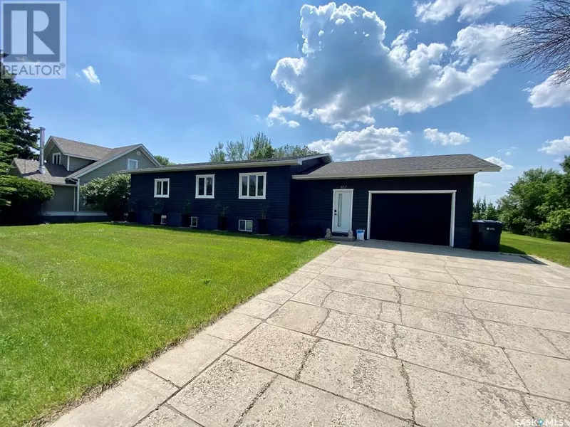 837 Prospect AVENUE, Oxbow, SK S0C2B0