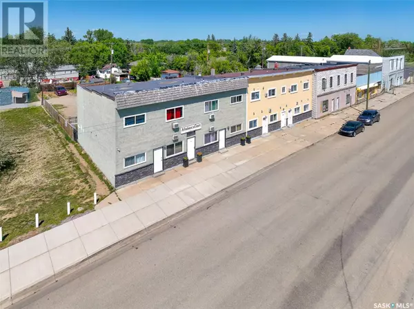 Moose Jaw, SK S6H0L8,412-418 Athabasca STREET E