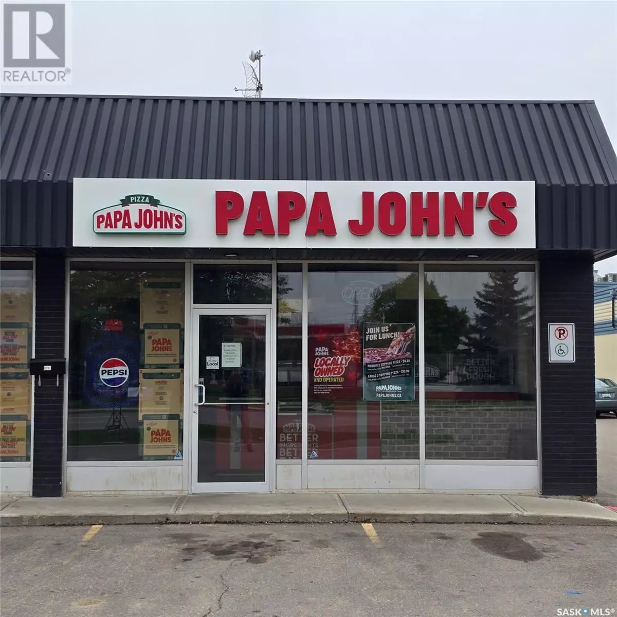 Regina, SK S4R3B8,155 Albert STREET N