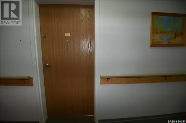 Nipawin, SK S0E1E0,207 102 Manor DRIVE
