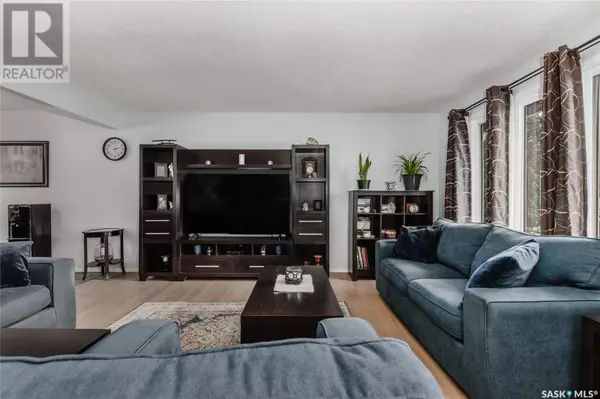 Moose Jaw, SK S6H6N8,1538 DUFFIELD STREET W
