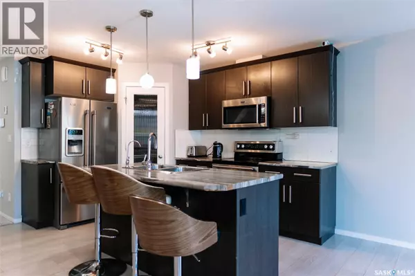 Regina, SK S4V3M2,3307 Green Sandcherry STREET