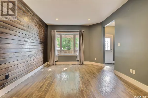 Regina, SK S4P1V2,2248 Halifax STREET