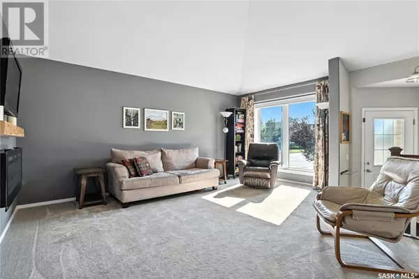 Saskatoon, SK S7T0C7,103 Dulmage CRESCENT