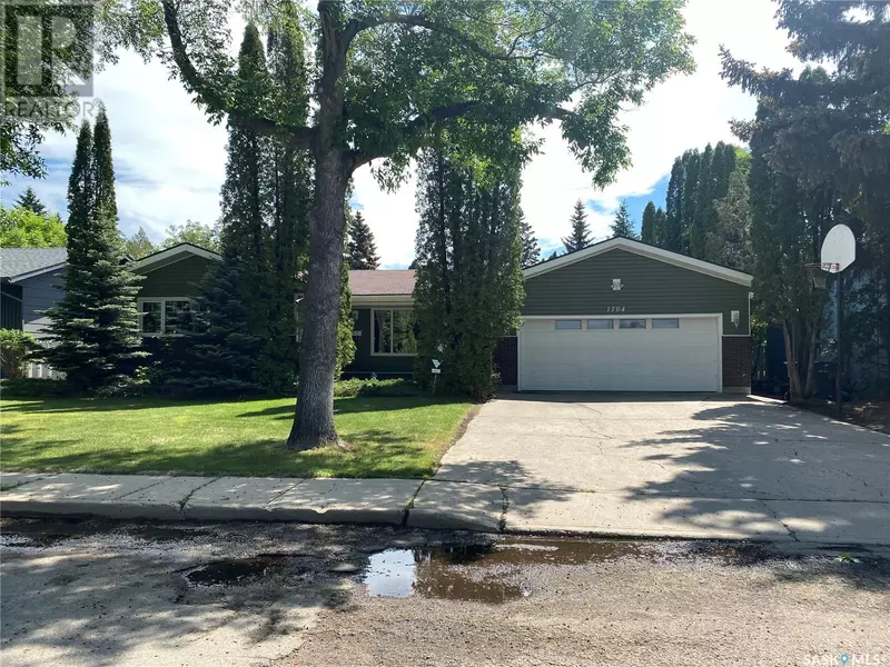 1704 Gregory DRIVE, North Battleford, SK S9A3E2