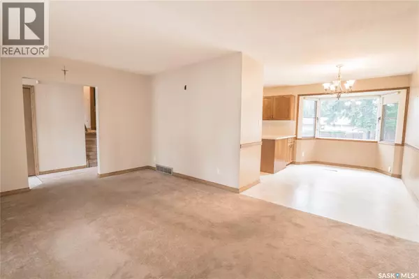 Saskatoon, SK S7K1A7,15 Richmond CRESCENT