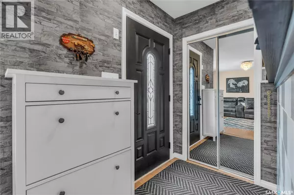 Saskatoon, SK S7M4B1,2911 18th STREET W