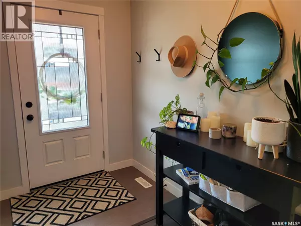 Saskatoon, SK S7W0P4,1054 Kloppenburg BEND