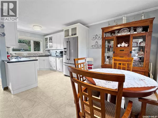 North Battleford, SK S9A1C2,2107 101st CRESCENT