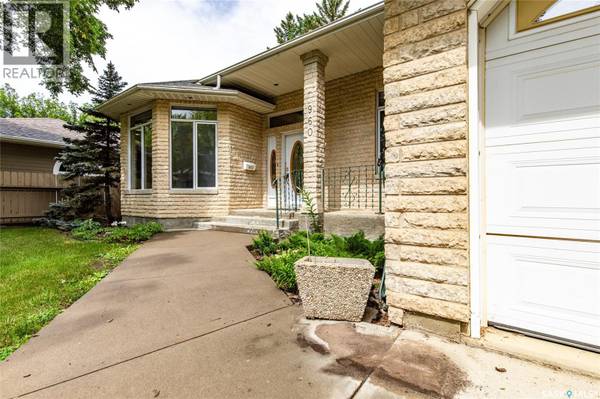 Moose Jaw, SK S6H5J9,960 Duffield STREET W