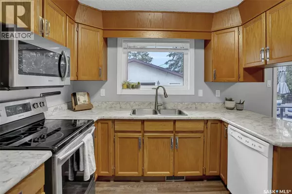 Regina, SK S4X2Z3,1217 Runciman CRESCENT N