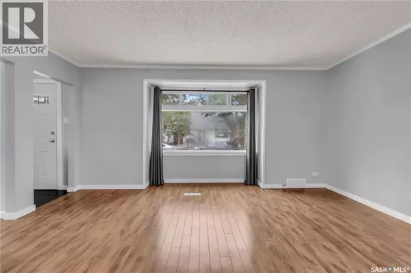 Regina, SK S4T6A3,7 Sussex CRESCENT