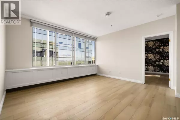 Regina, SK S4P2C2,1201 1867 Hamilton STREET