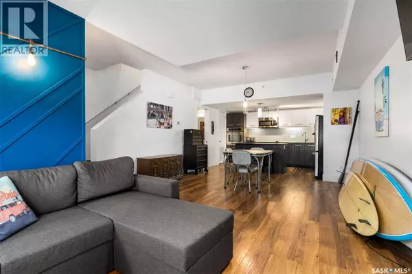 Saskatoon, SK S7M1N6,418 C AVENUE S