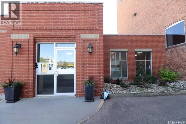302 1275 Broad STREET, Regina, SK S4R1Y2