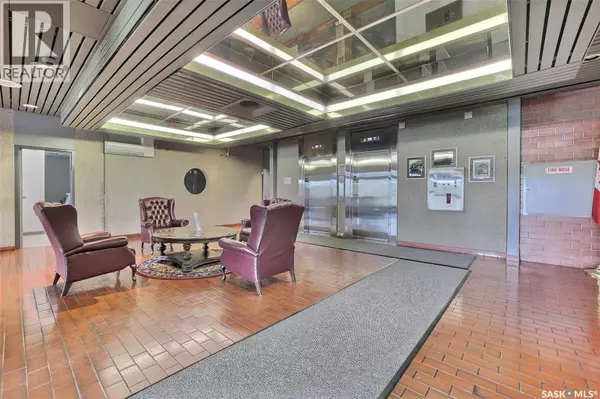 Regina, SK S4S5Z5,204 3520 HILLSDALE STREET