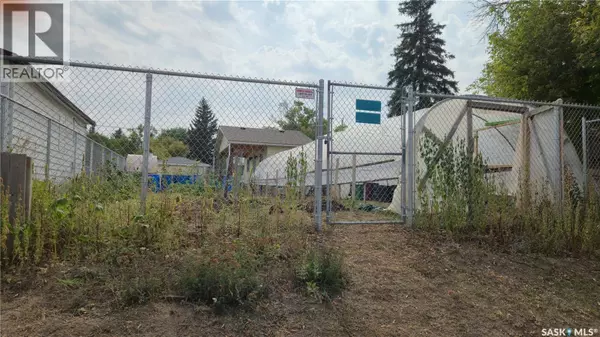 Moose Jaw, SK S6H4Z9,1005 Lillooet STREET W