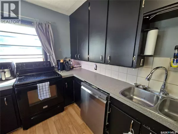 Swift Current, SK S9H2L3,275 5th AVENUE NE