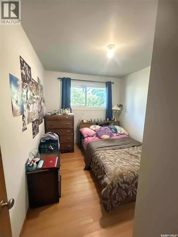 Regina, SK S4R3T8,108 McCannel STREET