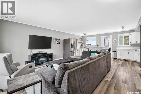 Moose Jaw, SK S6H6C3,1309 Hochelaga STREET W