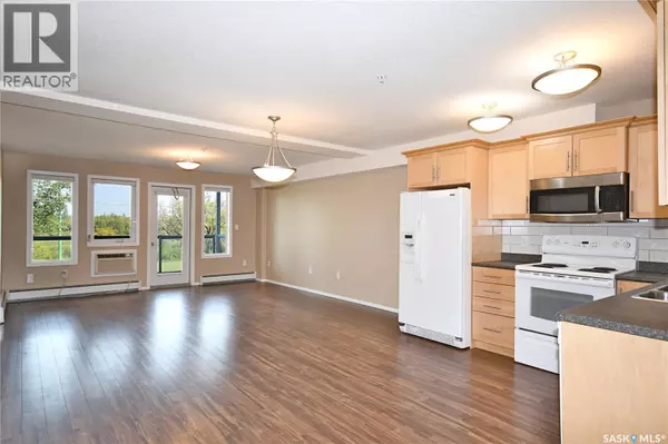 Prince Albert, SK S6V0A3,202 395 River STREET E