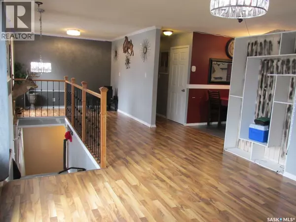 Nipawin, SK S0E1E0,617 8th AVENUE W