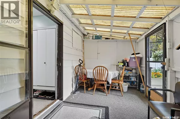 Saskatoon, SK S7M1A7,2123 20th STREET W