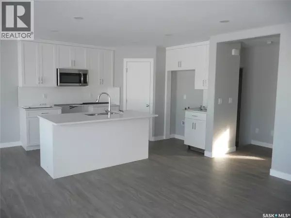 Saskatoon, SK S7V1W2,482 Doran CRESCENT