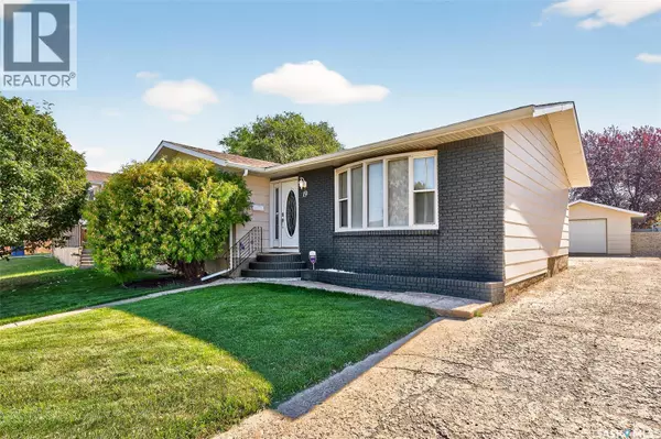 Moose Jaw, SK S6J1A3,19 Buttercup CRESCENT NW