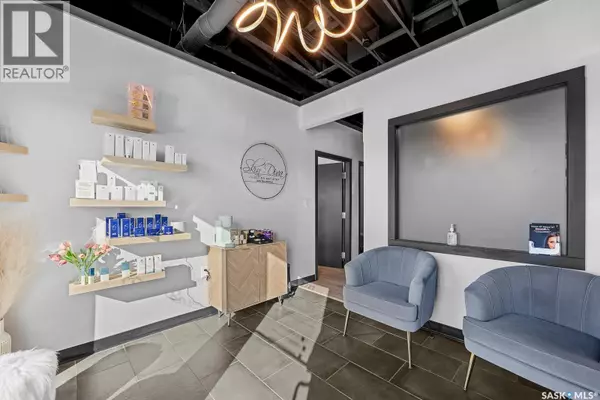 Regina, SK S4V3B7,2721 QUANCE STREET E